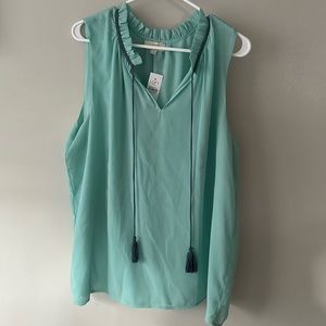 NWT women’s Loft dressy tank XL